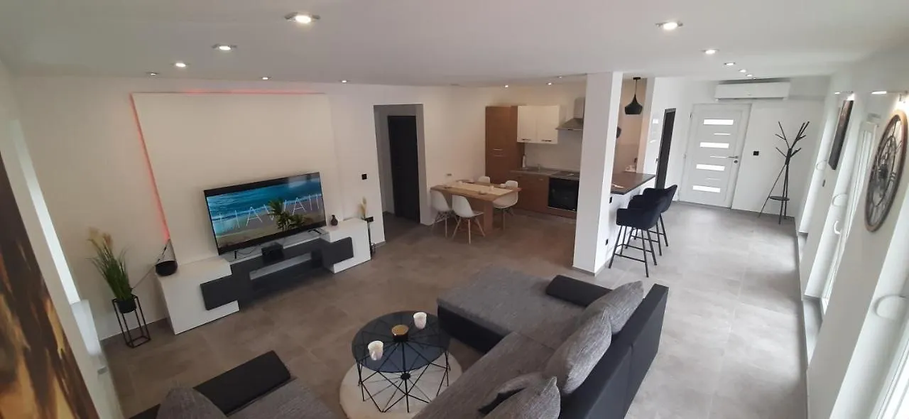Apartmani Petar I Luka  Bakar