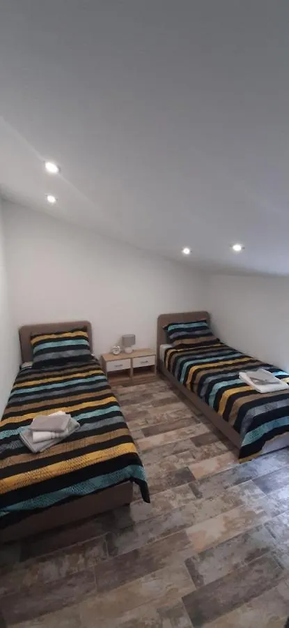 Apartmani Petar I Luka  Bakar